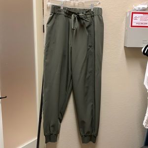 Prologue olive green joggers size L
